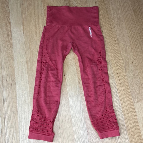 Gymshark Pants - Gymshark cropped leggings xs